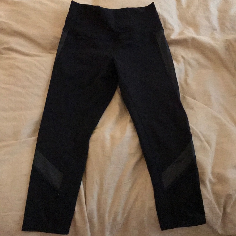 Black Alo 3/4 leggings